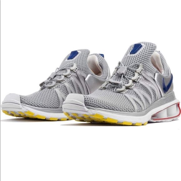 nike shox gravity metallic silver
